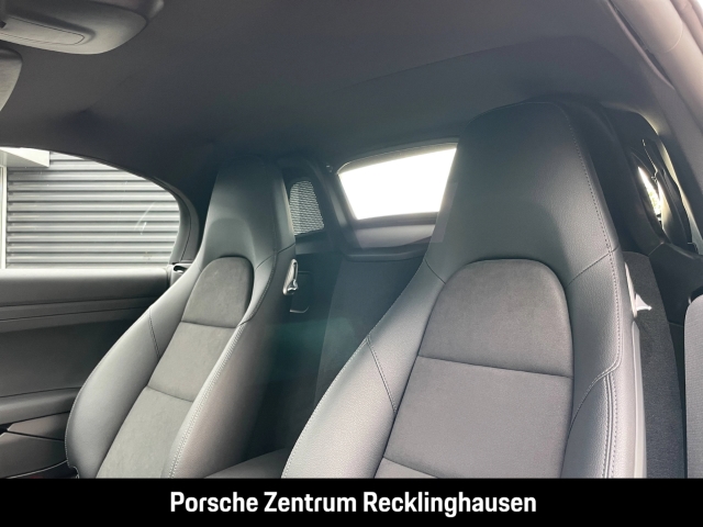 Porsche Boxster 718 Rückfahrkamera 20-Zoll SportDesign