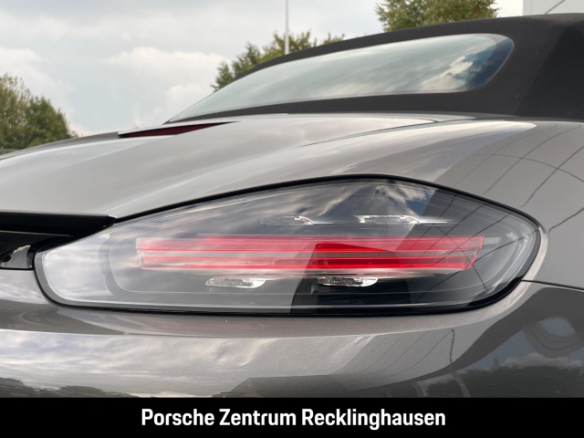 Porsche Boxster 718 Rückfahrkamera 20-Zoll SportDesign