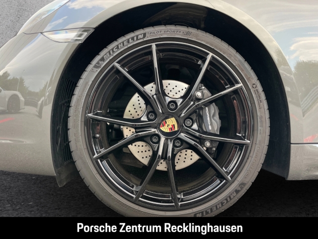Porsche Boxster 718 Rückfahrkamera 20-Zoll SportDesign