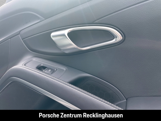 Porsche Boxster 718 Style Edition Burmester HA-Lenkung