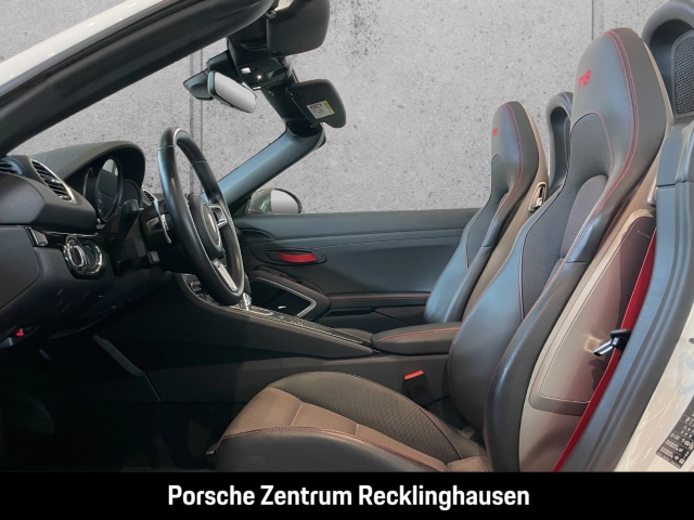 Porsche Boxster 718 T