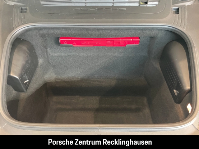 Porsche Boxster 718 T