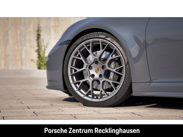 Porsche 992 911 Carrera Liftsystem-VA Sportabgas BOSE
