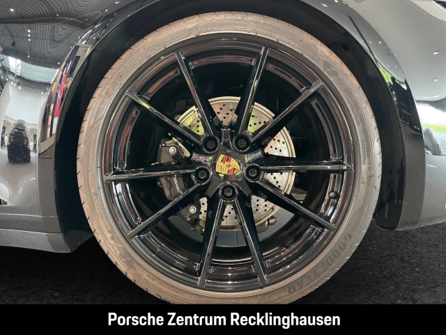Porsche 992 911 Carrera Sportabgasanlage 21-Zoll LED