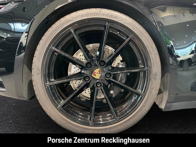 Porsche 992 911 Carrera Sportabgasanlage 21-Zoll LED