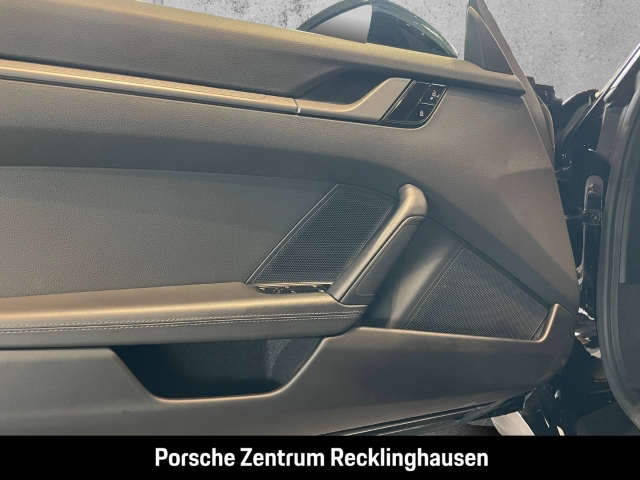 Porsche 992 911 Carrera Sportabgasanlage 21-Zoll LED
