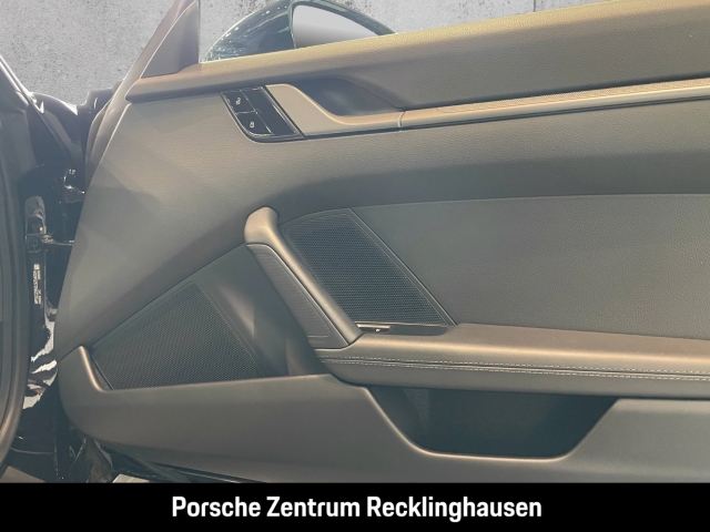 Porsche 992 911 Carrera Sportabgasanlage 21-Zoll LED