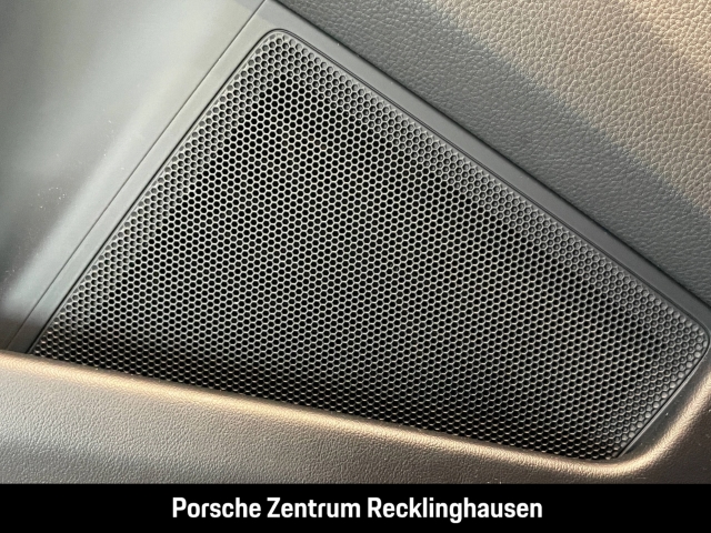 Porsche 992 911 Carrera Sportabgasanlage 21-Zoll LED