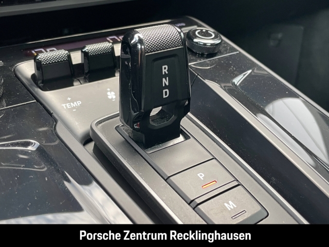 Porsche 992 911 Carrera Sportabgas Surround View BOSE