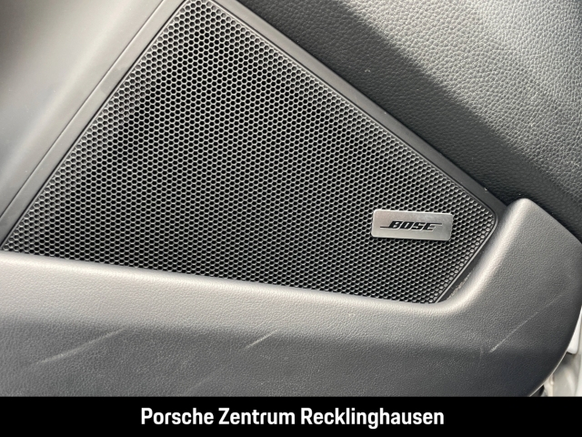 Porsche 992 911 Carrera Sportabgas Surround View BOSE