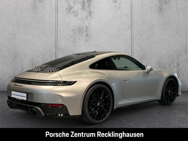 Porsche 992 911 Carrera 4S Liftsystem-VA Sportabgas BOSE