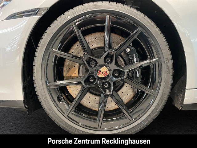 Porsche 992 911 Carrera 4S Liftsystem-VA Sportabgas BOSE