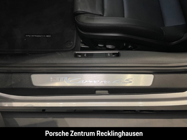 Porsche 992 911 Carrera 4S Liftsystem-VA Sportabgas BOSE
