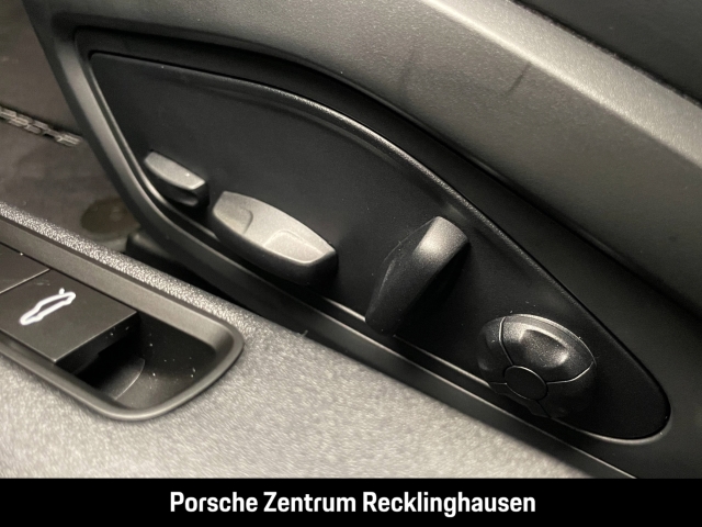 Porsche 992 911 Carrera 4S Liftsystem-VA Sportabgas BOSE