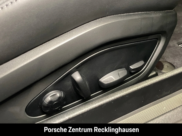 Porsche 992 911 Carrera 4S Liftsystem-VA Sportabgas BOSE