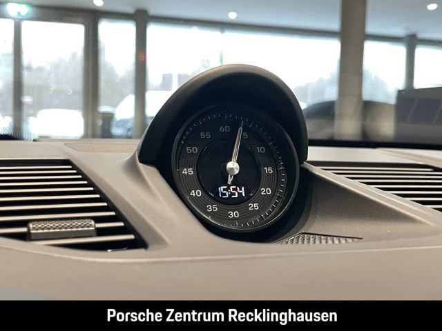 Porsche 992 911 Carrera 4S Liftsystem-VA Sportabgas BOSE