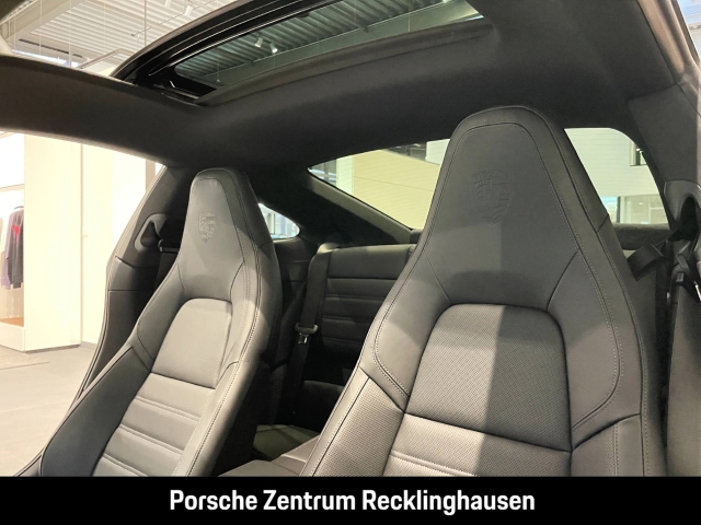 Porsche 992 911 Carrera 4S Liftsystem-VA Sportabgas BOSE