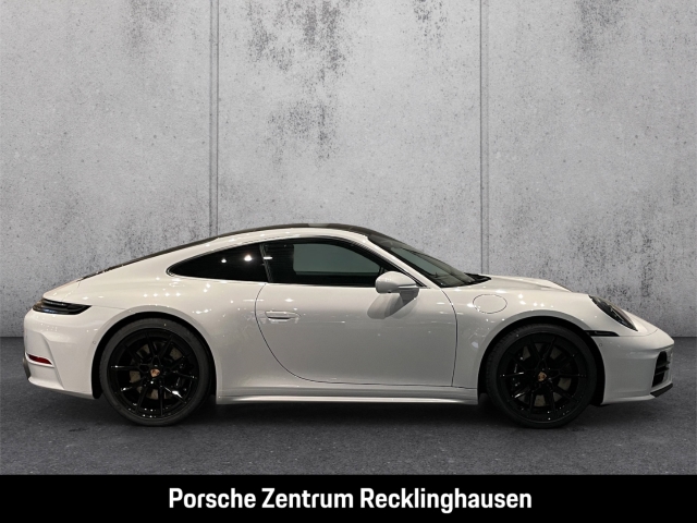 Porsche 992 911 Carrera 4S Liftsystem-VA Sportabgas BOSE