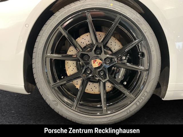 Porsche 992 911 Carrera 4S Liftsystem-VA Sportabgas BOSE