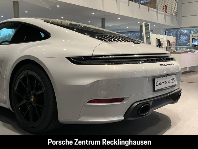 Porsche 992 911 Carrera 4S Liftsystem-VA Sportabgas BOSE