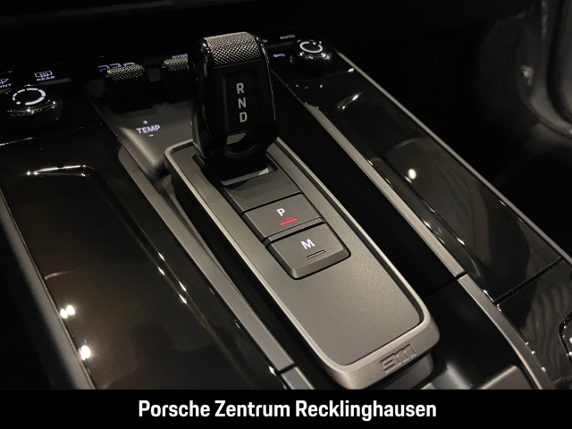 Porsche 992 911 Carrera 4S Liftsystem-VA Sportabgas BOSE