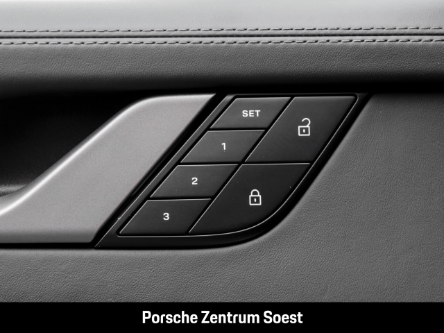 Porsche 911 Carrera 4S/PDLS-Plus/Sport-Chrono/BOSE