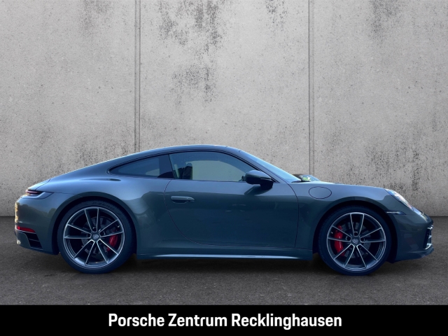 Porsche 992 911 Carrera 4S Hinterachslenkung InnoDrive
