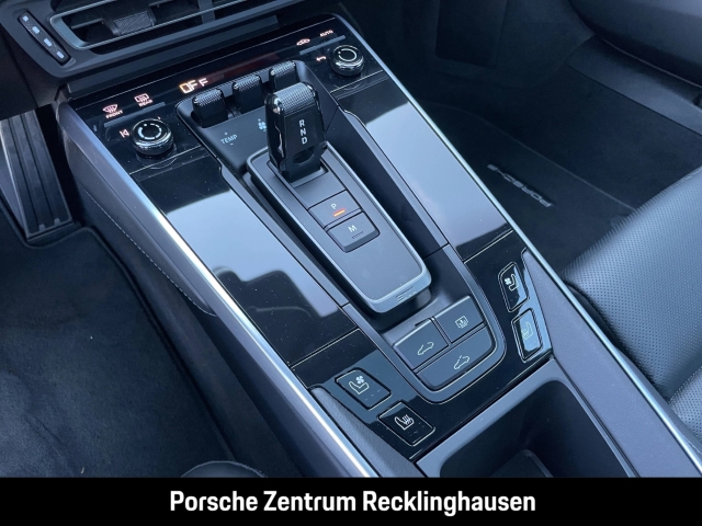 Porsche 992 911 Carrera 4S Hinterachslenkung InnoDrive