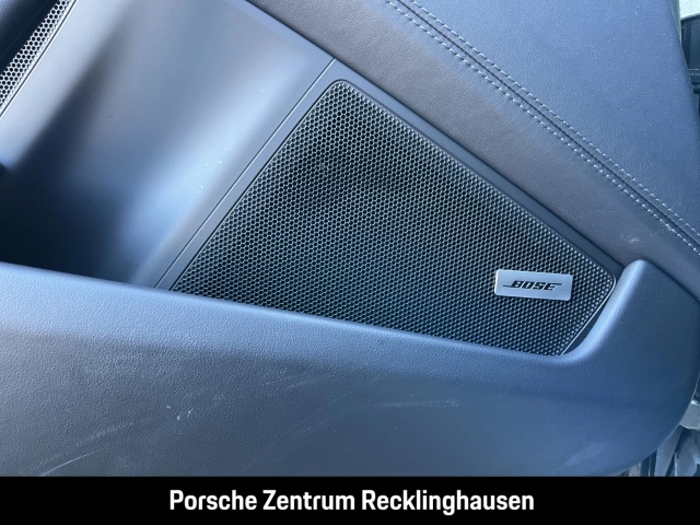 Porsche 992 911 Carrera 4S Hinterachslenkung InnoDrive