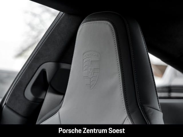 Porsche 992 Carrera GTS/ T-Hybrid