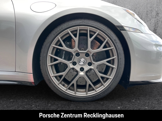 Porsche 992 911 Carrera S HA-Lenkung Sportabgas BOSE