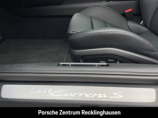 Porsche 992 911 Carrera S HA-Lenkung Sportabgas BOSE