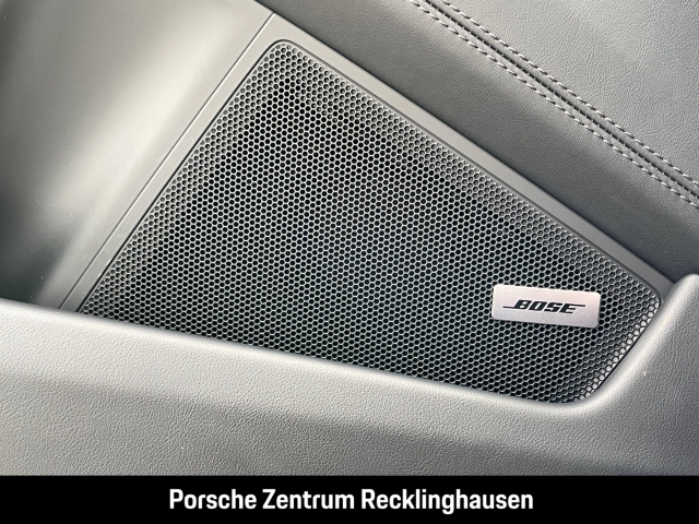 Porsche 992 911 Carrera S HA-Lenkung Sportabgas BOSE