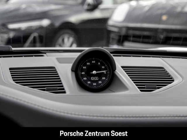 Porsche 992 .2 Carrera 4 GTS//Hubdach/PASM/18-Wege/BOSE