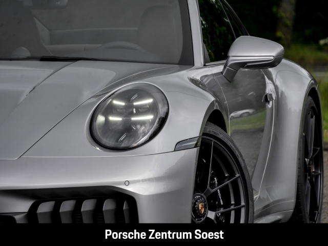 Porsche 992 Carrera GTS