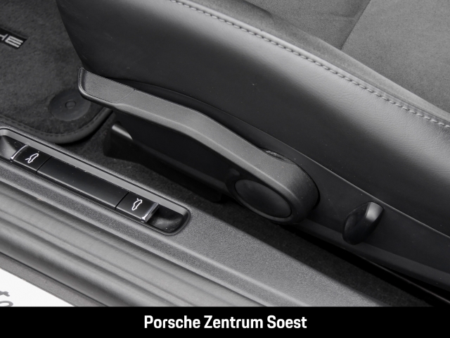 Porsche Boxster GTS 4.0/ParkAssistent/Apple-CarPlay/BOSE