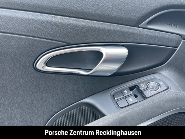Porsche Boxster 718 GTS 4.0 Abstandstempomat Sportabgas