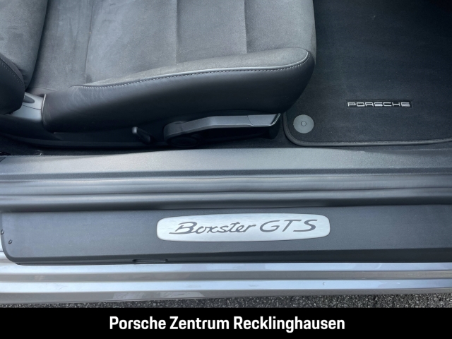 Porsche Boxster 718 GTS 4.0 Abstandstempomat Sportabgas