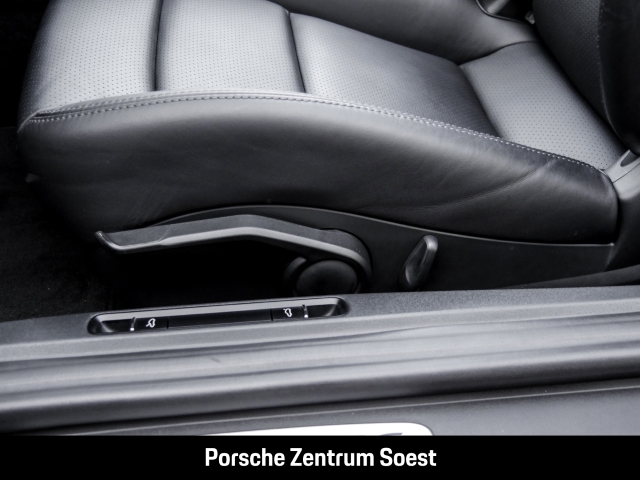 Porsche Boxster GTS 4.0/ParkAssistent/Apple-CarPlay/BOSE