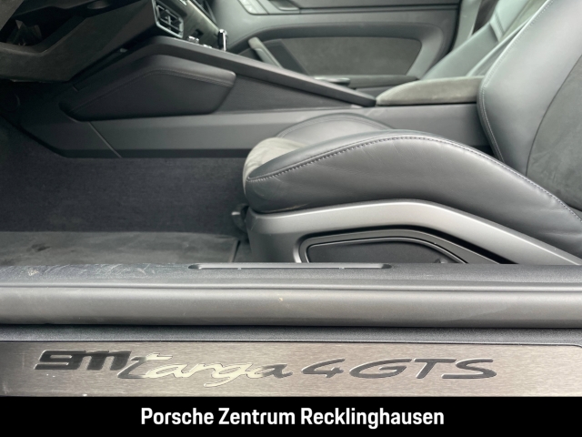 Porsche 992 911 Targa 4 GTS Sportabgas SurroundView BOSE