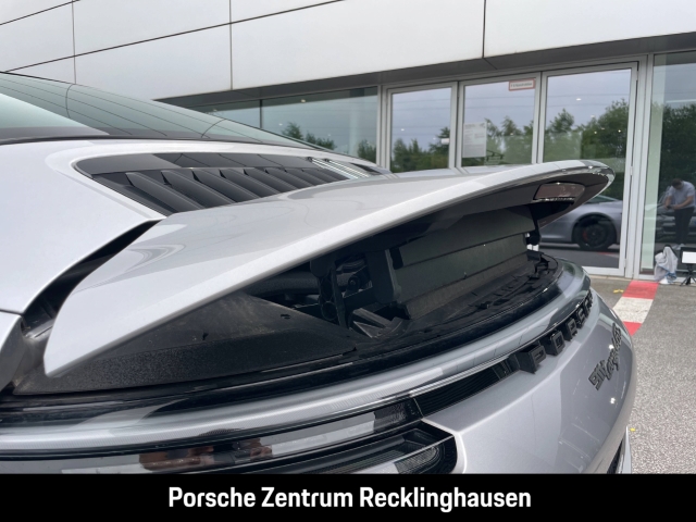 Porsche 992 911 Targa 4 GTS Sportabgas SurroundView BOSE