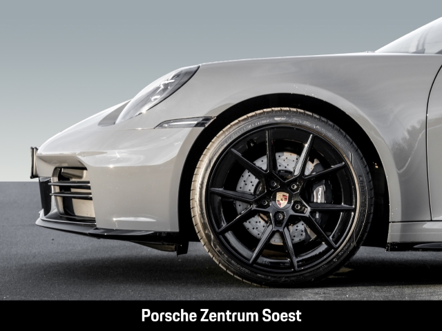 Porsche 992 Carrera Cabriolet/21-Zoll/Sport-Chrono/BOSE