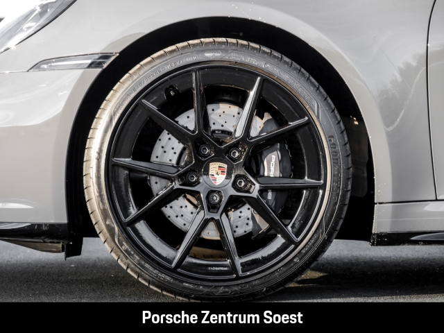 Porsche 992 Carrera Cabriolet/21-Zoll/Sport-Chrono/BOSE