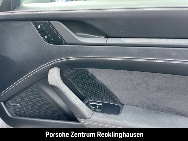 Porsche 992 911 Targa 4 GTS BOSE Surround View LED