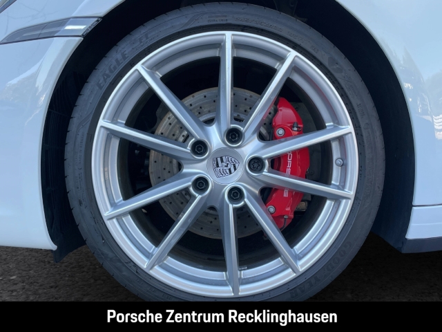 Porsche 992 911 Targa 4S Burmester Sportabgasanlage
