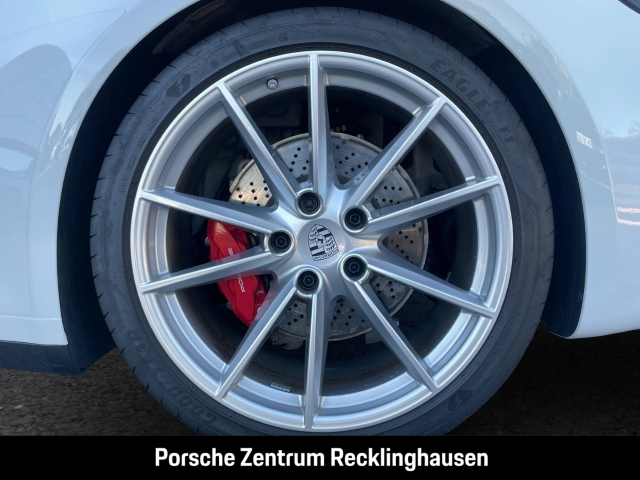 Porsche 992 911 Targa 4S Burmester Sportabgasanlage