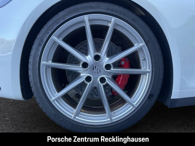 Porsche 992 911 Targa 4S Burmester Sportabgasanlage