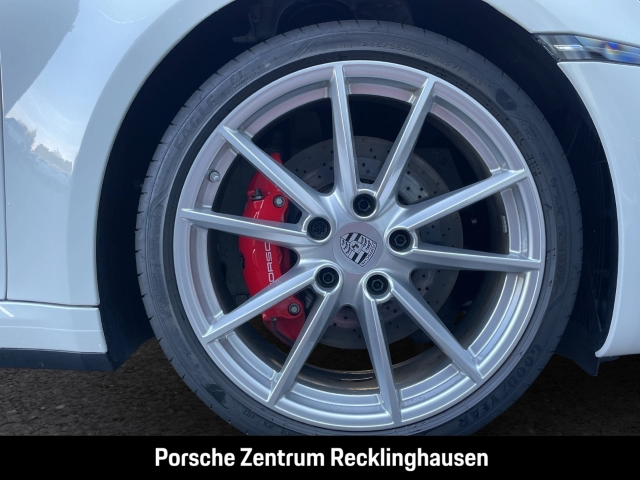 Porsche 992 911 Targa 4S Burmester Sportabgasanlage