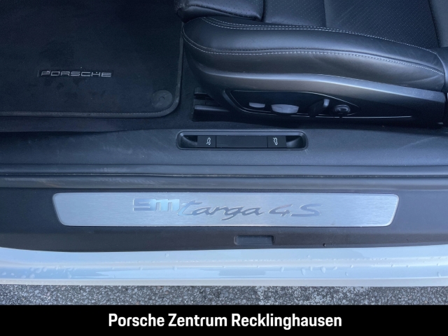 Porsche 992 911 Targa 4S Burmester Sportabgasanlage