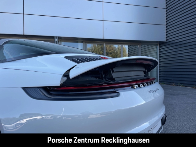 Porsche 992 911 Targa 4S Burmester Sportabgasanlage